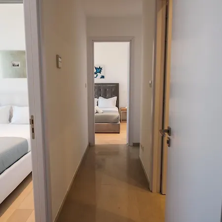 Center 2br Flat, 26th Floor View, Pool & Gym Lefkoşa