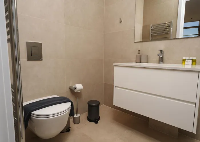 Διαμέρισμα 360 Sky Residence, Gym & Pool - 26th Floor *