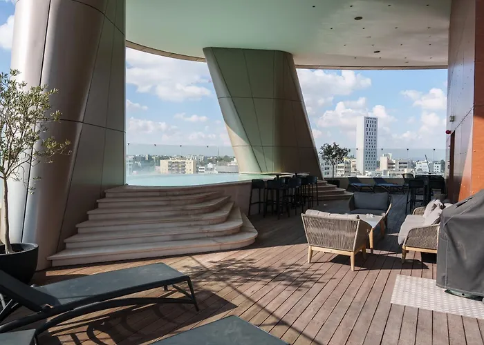 360 Sky Residence, Gym & Pool - 26th Floor *