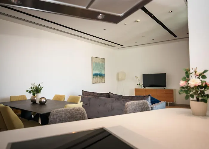 360 Sky Residence, Gym & Pool - 26th Floor *